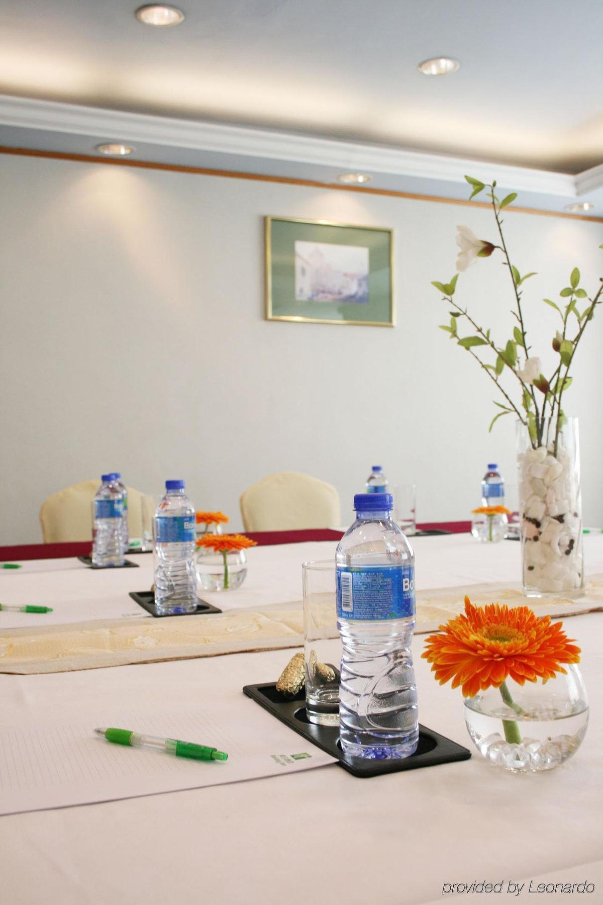 Holiday Inn Macau By Ihg Üzleti fotó